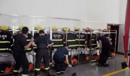 出警爆料行凶视频,行凶视频曝光，警方全力追捕凶手